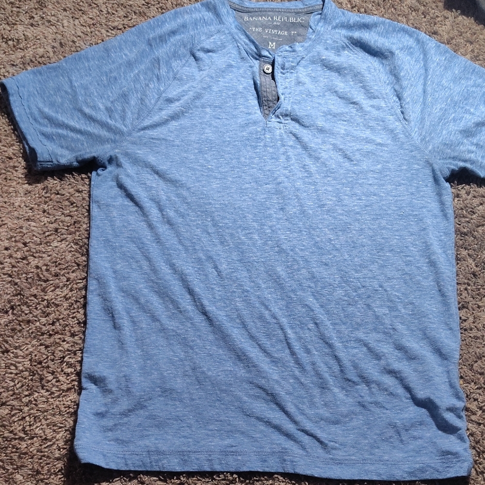 Banana Republic Casual Blue Button Down Shirt